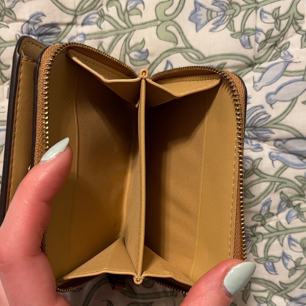 Coach Tan Leather Zipper Wallet - Picture 4 of 6